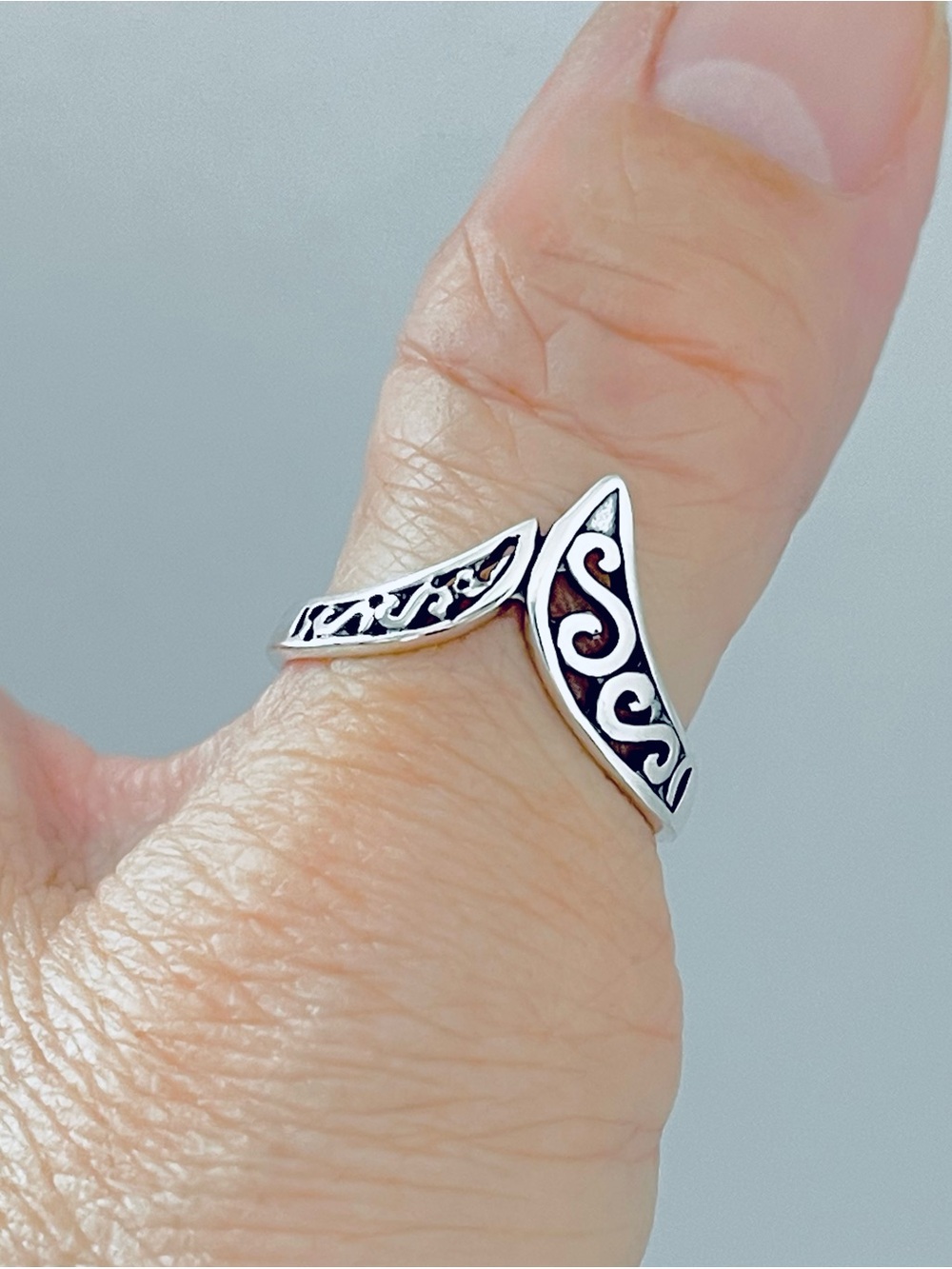 Sterling Silver Filigree V Shape Ring, Silver Rings, Swirls Chevron Jewelry